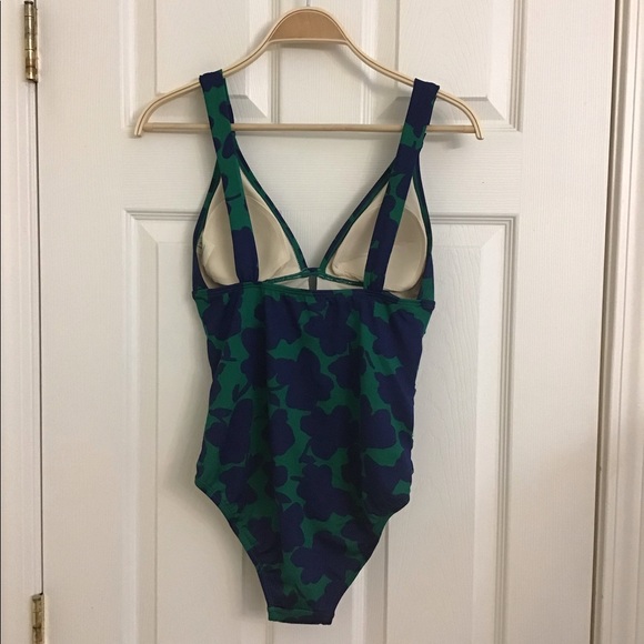 NWOT Floral Retro Runched One Piece Swimware with hygiene liner Size S - Picture 4 of 4